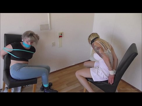 ❤️ Kev quav yeeb quav tshuaj / khi thiab gagged / damsel nyob rau hauv kev nyuaj siab ❌  Porn video  ntawm peb hmn.pornsexer.ru% Ib ❤